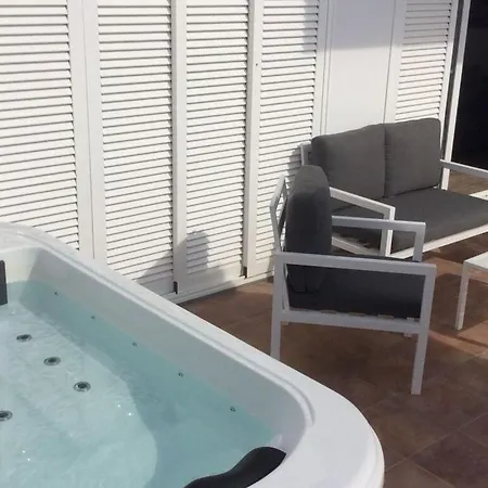 Holiday Garden Apartment La Asomada (Lanzarote)
